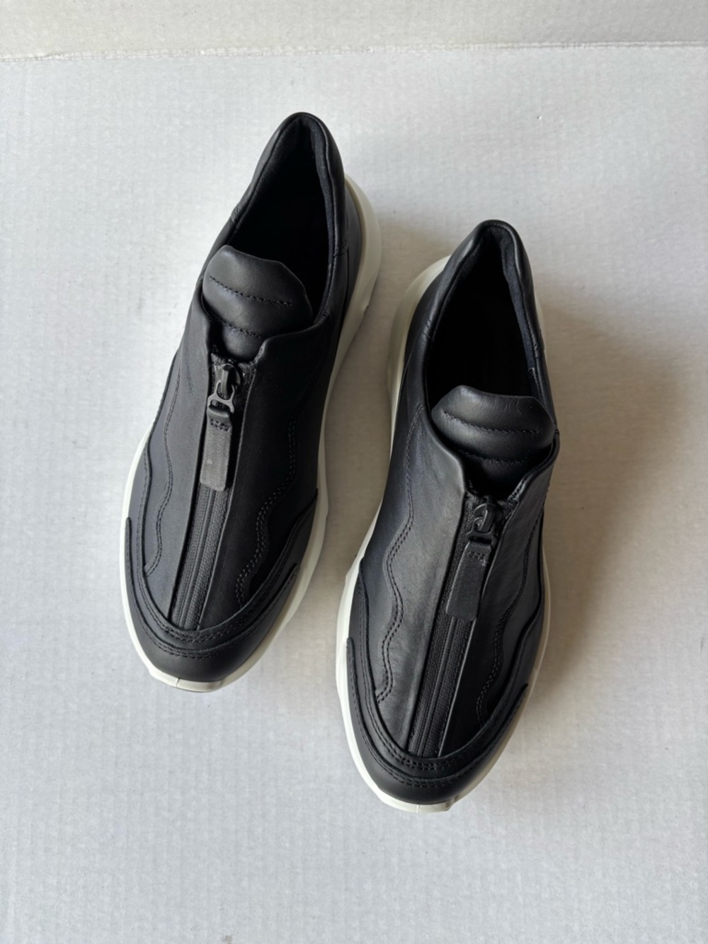 ECCO Chunky Leather Zip-Front Sneakers
